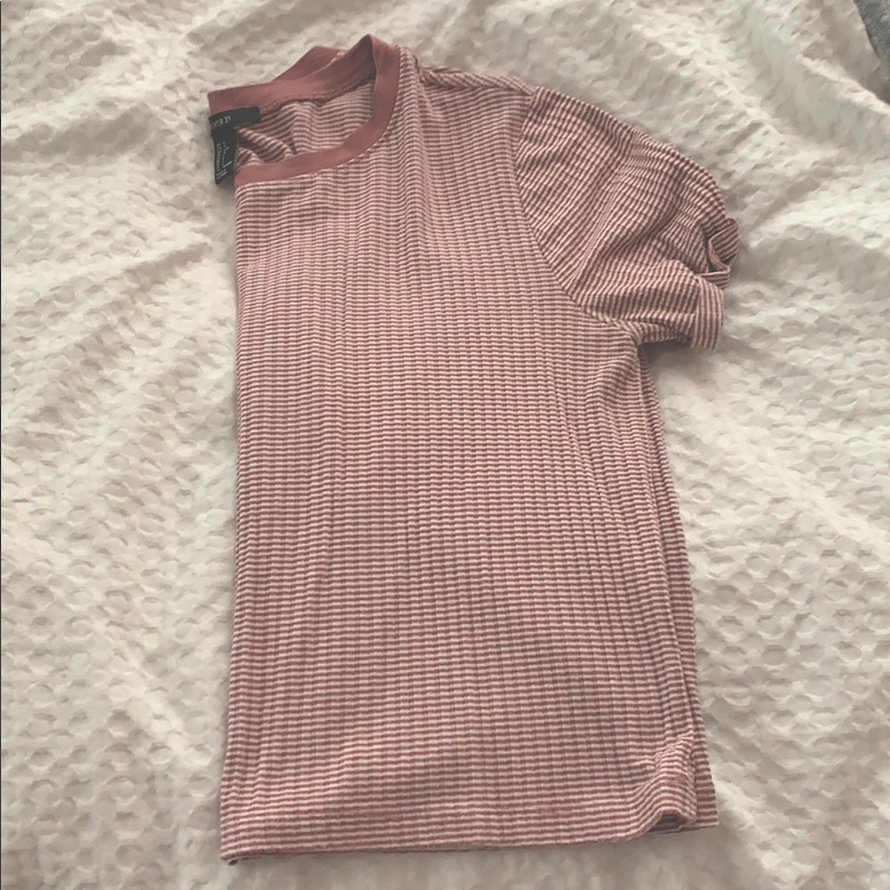 Slight Crop T-shirt